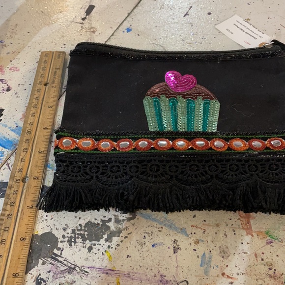 Cupcake Multi Use Bag!! - Picture 5 of 6